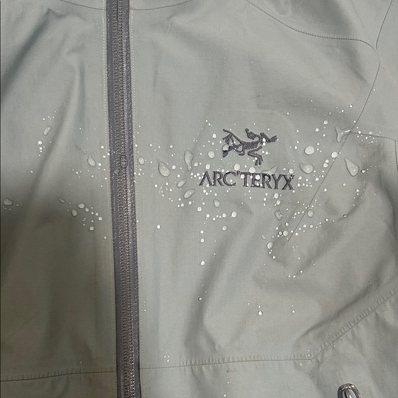 Arc’teryx BETA LT - Picture 6 of 8
